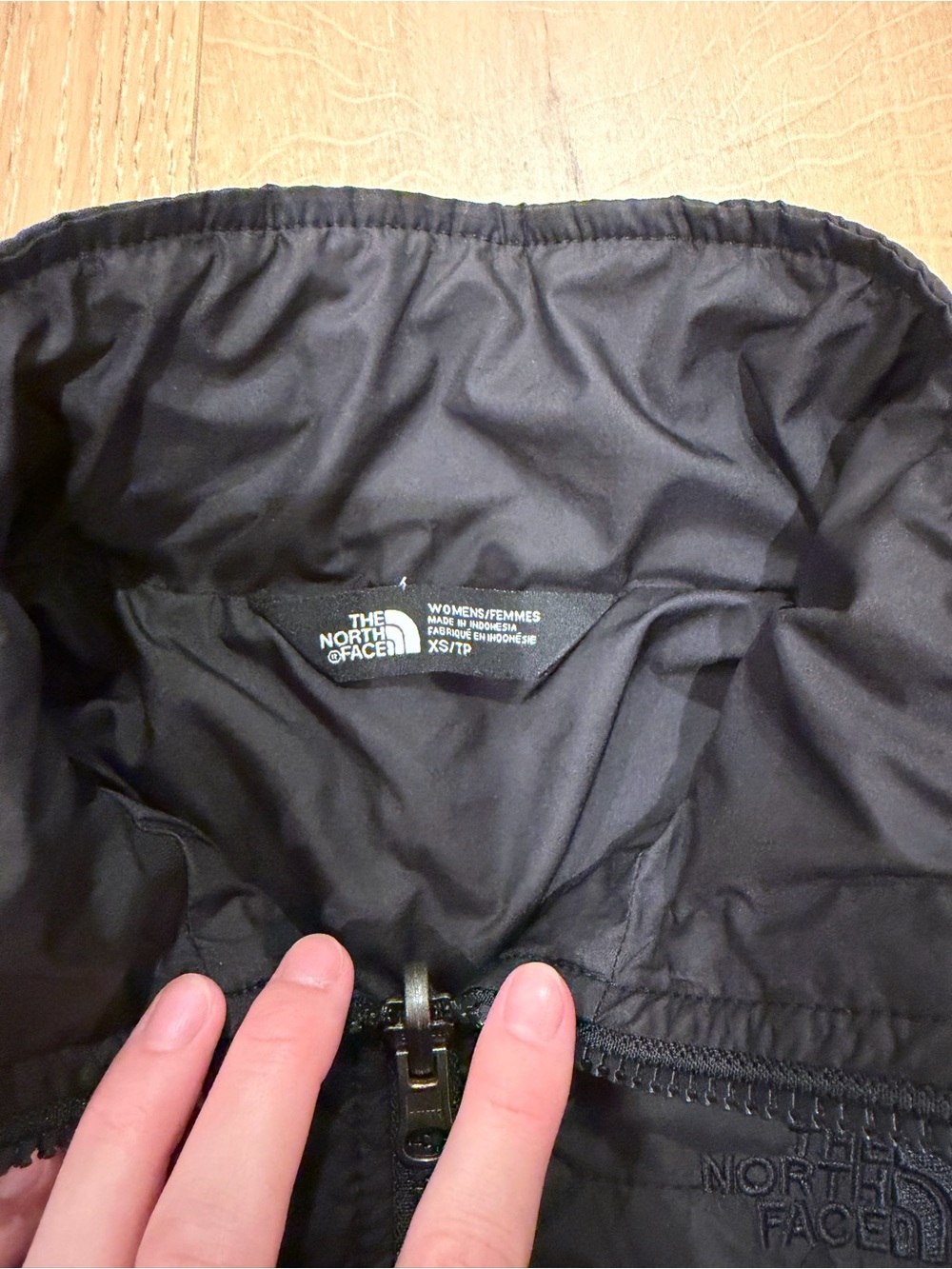 The North Face Black Quilted Puffer Jacket - Picture 2 of 6